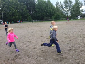 Först två varv runt planen!